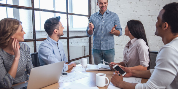 Cursos / Talleres Inteligencia Emocional para Empresas · Comunicación asertiva